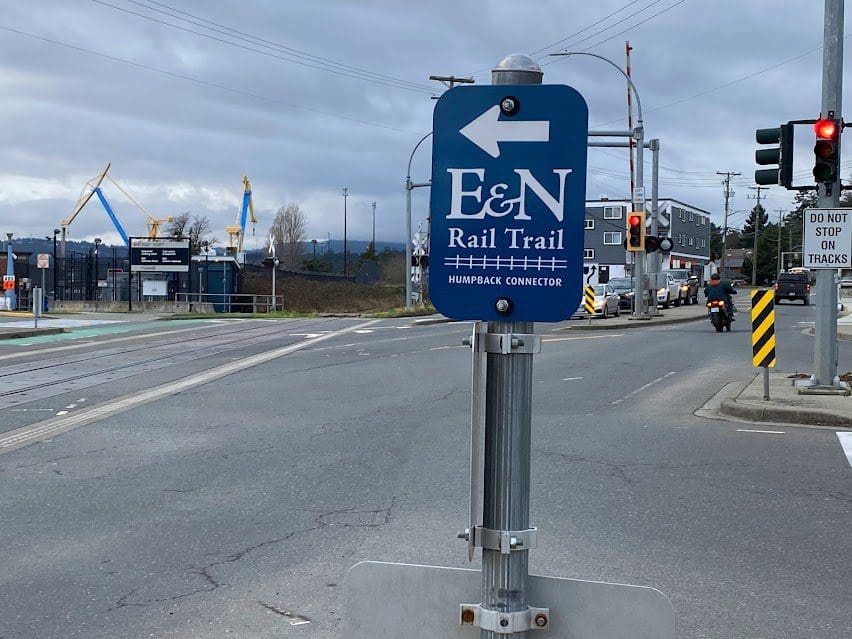 Signs to point you in the right direction to remain on the E&N rail trail