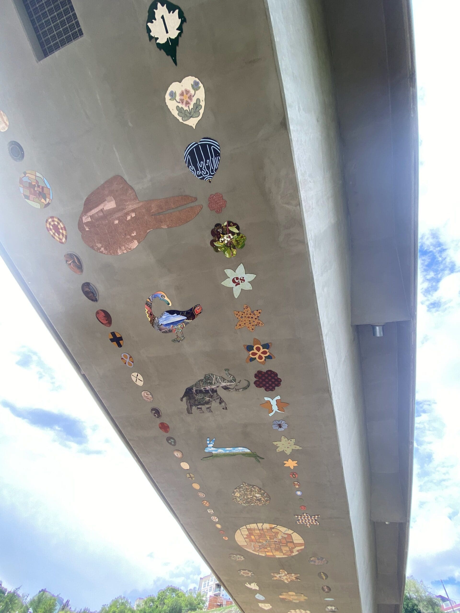 Artwork on the Tawatinâ Bridge